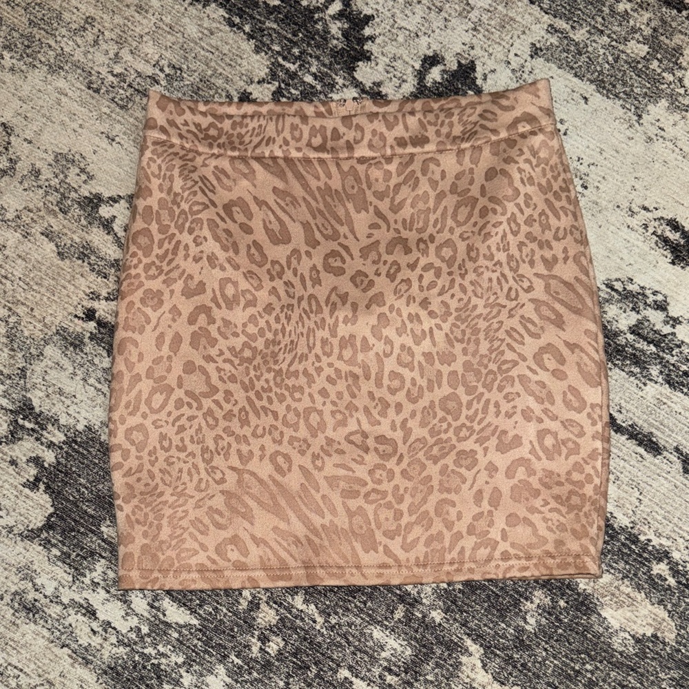 Windsor Animal Print Mini Skirt in Tan